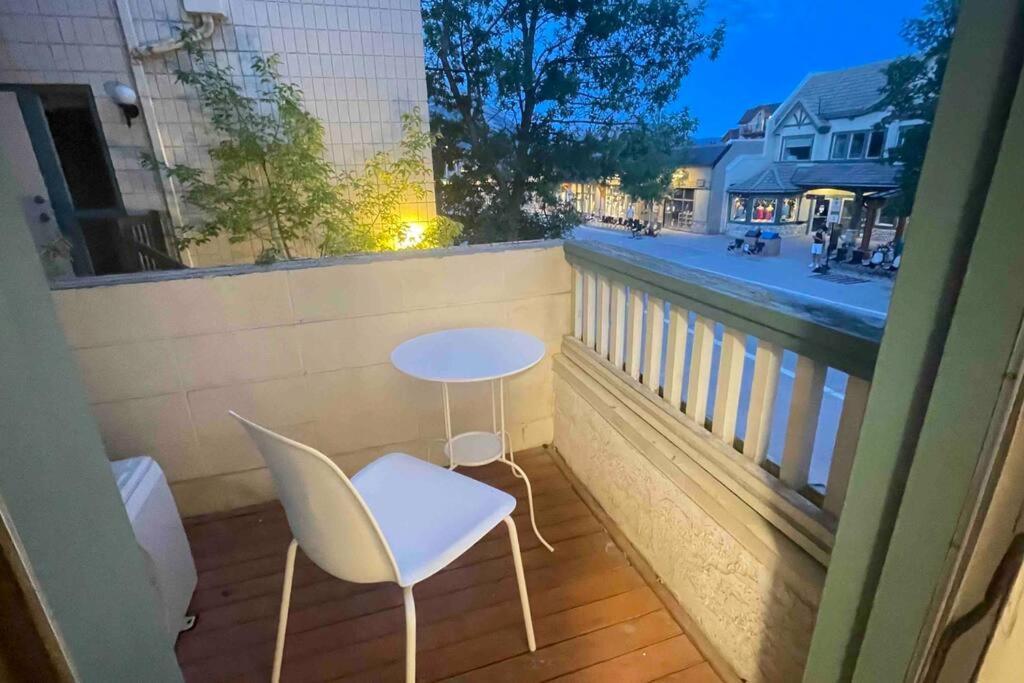 Unit #201 Cozy Mountain View 1Br In Dt Apartment Canmore Exterior foto
